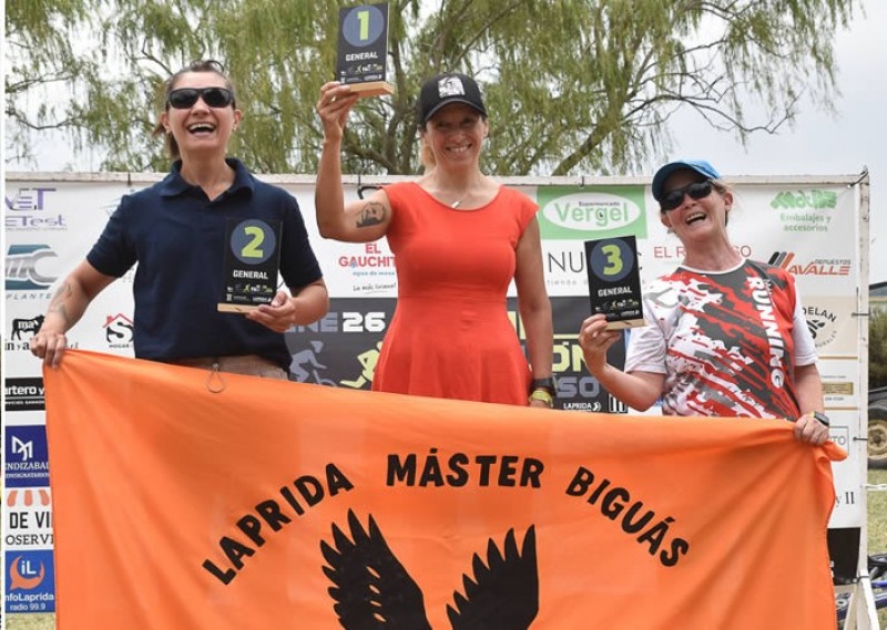 Florencia Ju�rez se impuso en el Triatl�n del Para�so